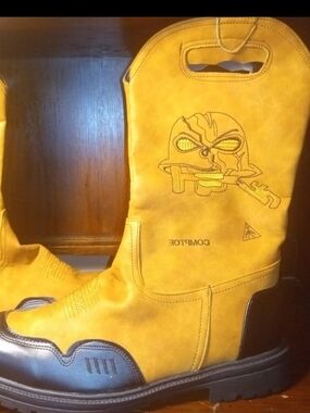 Composite Toe Work Boots with Pull Handles